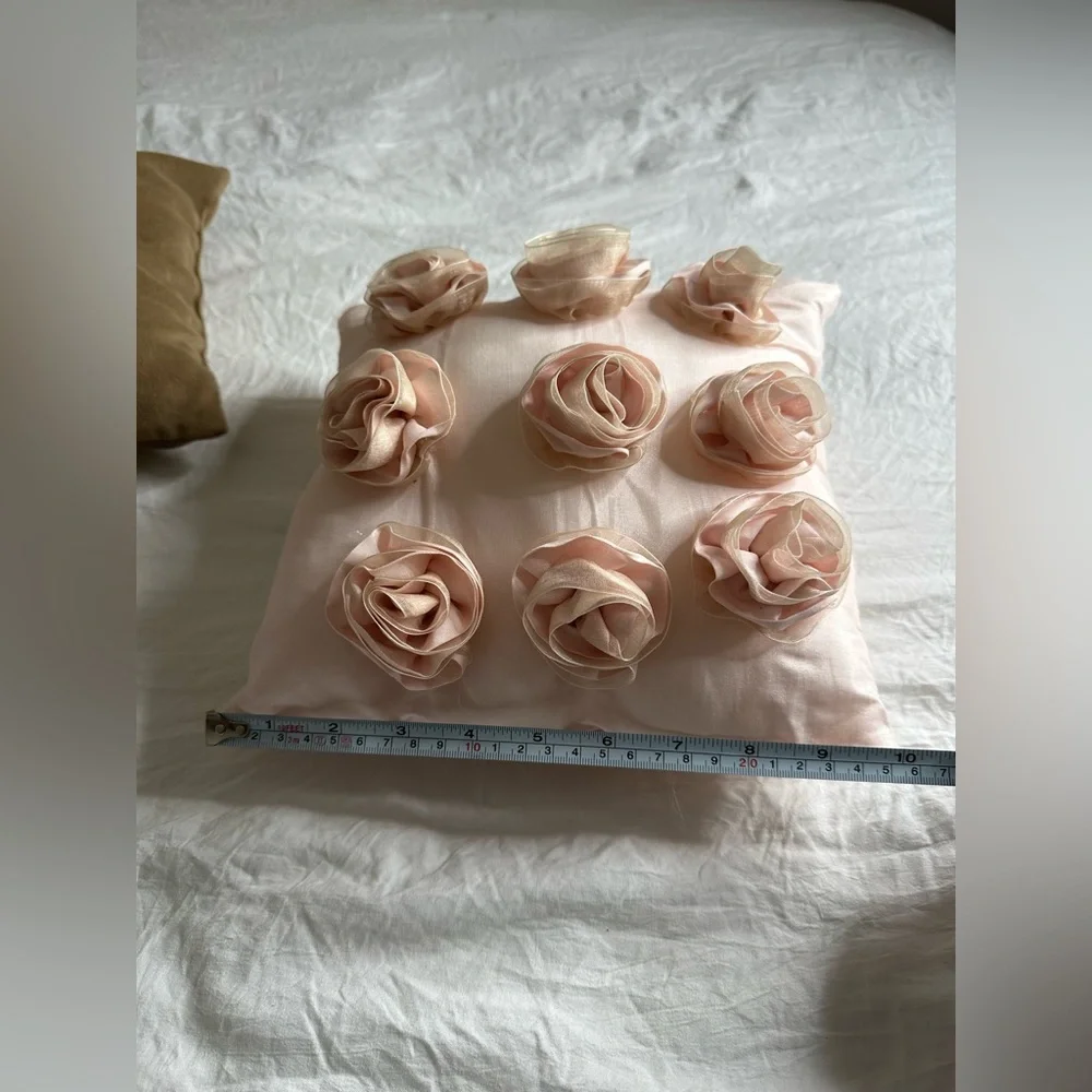 Lollipops & Roses Floral Pillows set